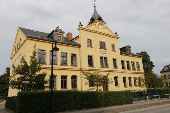 Die Schule in Cossebaude.
