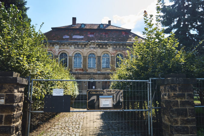 Das Schloss Übigau bedarf derzeit dringender Sanierung