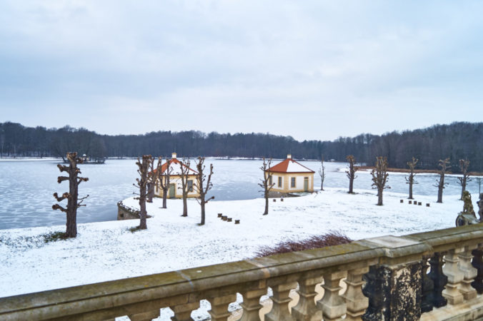 Zwei der Ferienwohnungen direkt am Schlossteich.