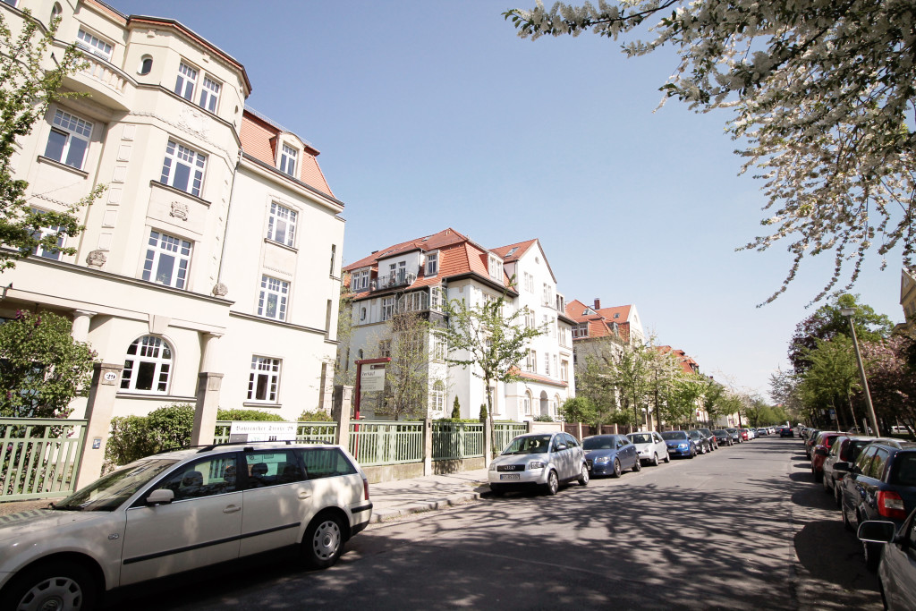 Südvorstadt-Straßen_2-1024x683 Was die Bebauung angeht, dominieren in der Südvorstadt Villen aus der Gründerzeit sowie Bauten der 60er Jahre.
