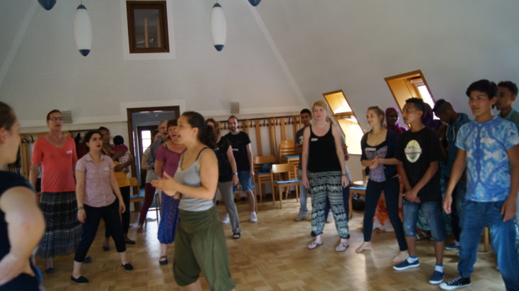 Singasylum Dresden 2015 hat das Projekt Singasylum Dresden eine Förderung über 300 Euro erhalten. Der internationale Chor aus Kleinschachwitz. Ihr Repertoire sind Lieder aus den Herkunftsländern der einzelnen Sänger.