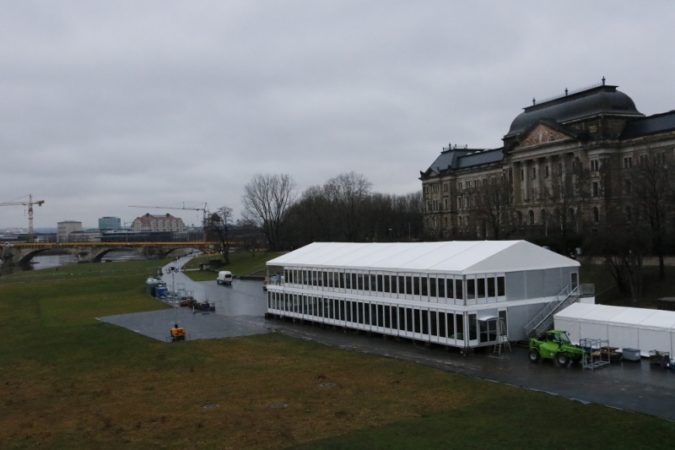 Ski Weltcup Dresden Das Stadion steht bereits. Jetzt fehlt nur noch der Schnee.